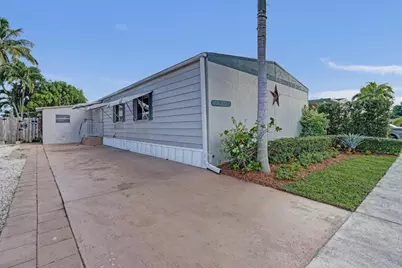 21851 S Heritage Circle, Pembroke Pines, FL 33029 - Photo 2