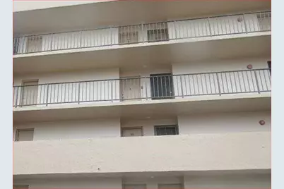 8895 Fontainebleau Boulevard #403, Miami, FL 33172 - Photo 1