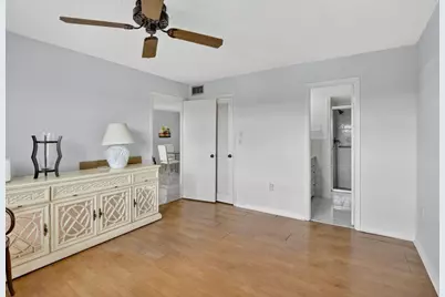 8130 Sunrise Lakes Boulevard #309, Sunrise, FL 33322 - Photo 18