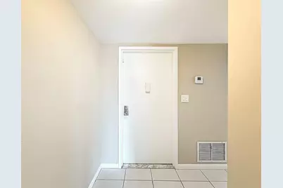 1147 Hillsboro Mile #506, Pompano Beach, FL 33062 - Photo 22