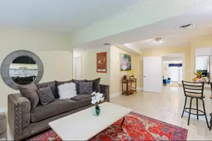 279 Hach Ln, West Palm Beach, FL 33415 - Photo 8