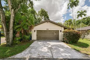 5614 Hammock Ln, Lauderhill, FL 33319 - Photo 50