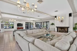 130 Cypress Club Dr, Pompano Beach, FL 33060 - Photo 30