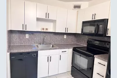 740 Burgundy P #740, Delray Beach, FL 33484 - Photo 12