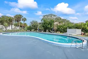 2840 Somerset Dr, Lauderdale Lakes, FL 33311 - Photo 22