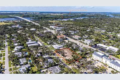 641 Azalea, Vero Beach, FL 32963 - Photo 2