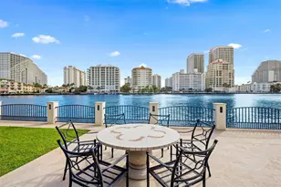 2716 Aqua Vista Blvd, Fort Lauderdale, FL 33301 - Photo 86