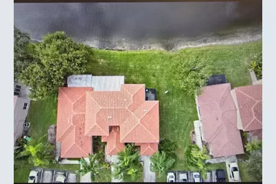 1741 SW 109th Terrace, Davie, FL 33324 - Photo 10