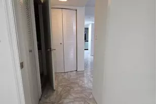 9470 Tangerine Pl, Davie, FL 33324 - Photo 8