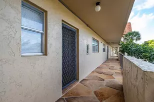 6100 S Falls Cir Dr, Lauderhill, FL 33319 - Photo 22