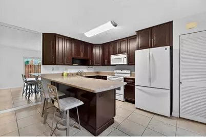 9110 SW 22nd Court #D-4, Davie, FL 33324 - Photo 6