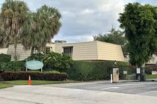 1700 Embassy Dr Unit, West Palm Beach, FL 33401 - Photo 34