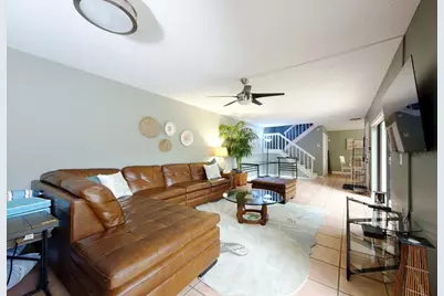 1700 Embassy Drive #504, West Palm Beach, FL 33401 - Photo 4