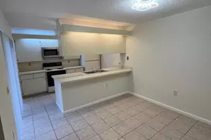 849 Blue Ridge Cir, West Palm Beach, FL 33409 - Photo 8