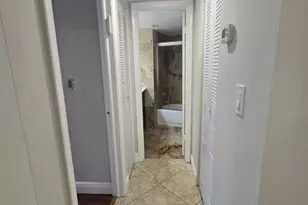 4121 Stirling Rd, Davie, FL 33314 - Photo 18