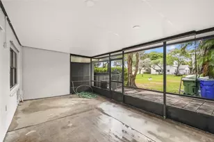 510 NW 103rd Terrace, Pembroke Pines, FL 33026 - Photo 32