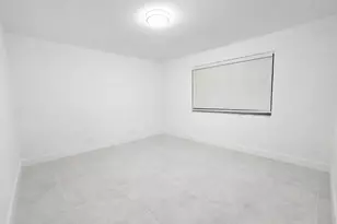 8657 SW 5th St, Pembroke Pines, FL 33025 - Photo 8