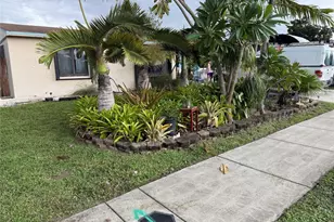 1821 SW 50th Ave, Fort Lauderdale, FL 33317 - Photo 2