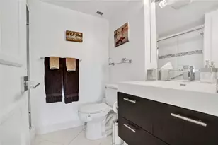 1150 Hillsboro Mile, Hillsboro Beach, FL 33062 - Photo 24