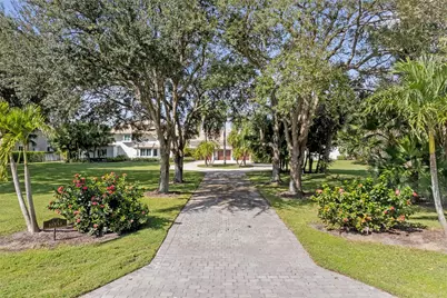 15555 Hawker Lane, Wellington, FL 33414 - Photo 48