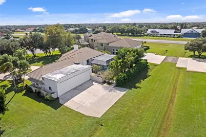 15555 Hawker Lane, Wellington, FL 33414 - Photo 40