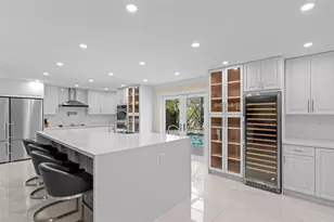 15555 Hawker Ln, Wellington, FL 33414 - Photo 2