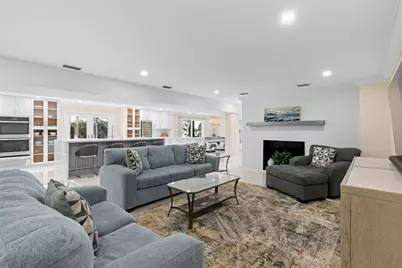 15555 Hawker Lane, Wellington, FL 33414 - Photo 6