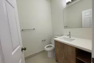 1156 Chinaberry Dr, Weston, FL 33327 - Photo 22