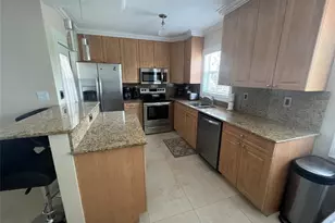 1221 SE 3rd St, Deerfield Beach, FL 33441 - Photo 8