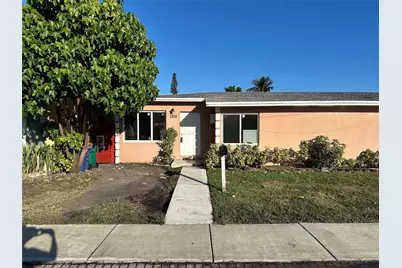 1213-1217 SW 3rd Avenue #1215, Dania Beach, FL 33004 - Photo 2