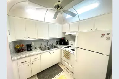 4011 Islewood D #4011, Deerfield Beach, FL 33442 - Photo 6