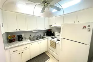 4011 Islewood D, Deerfield Beach, FL 33442 - Photo 6