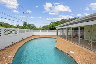 137 SE Turtle Creek Dr, Jupiter, FL 33469 - Photo 22