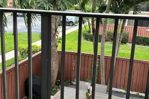 2852 Waterford Dr Unit, Deerfield Beach, FL 33442 - Photo 18