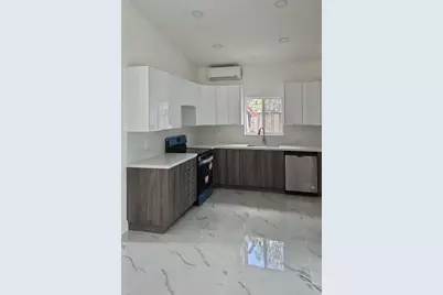 111 NE 45 Street, Oakland Park, FL 33334 - Photo 4