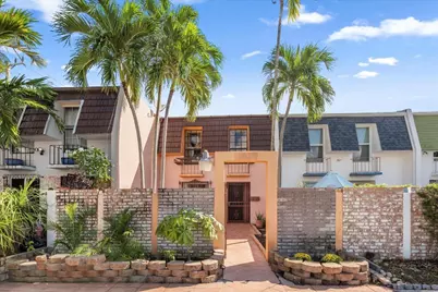 13509 NE 21st Court #13509, North Miami, FL 33181 - Photo 2