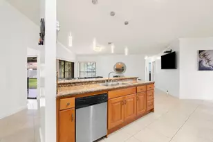 2326 NW 96th Way, Coral Springs, FL 33065 - Photo 8