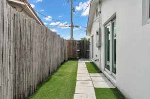 2233 SE 15th St, Pompano Beach, FL 33062 - Photo 8