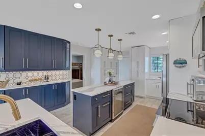 7125 Gulf Of Mexico #22, Longboat Key, FL 34228 - Photo 4