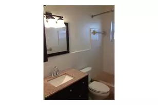 2404 NE 33rd Ave, Fort Lauderdale, FL 33305 - Photo 12