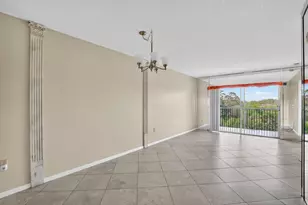 2236 N Cypress Bend Dr, Pompano Beach, FL 33069 - Photo 12
