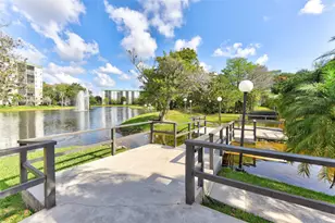 2236 N Cypress Bend Dr, Pompano Beach, FL 33069 - Photo 34