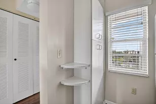 2236 N Cypress Bend Dr, Pompano Beach, FL 33069 - Photo 8