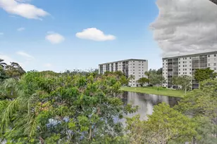 2236 N Cypress Bend Dr, Pompano Beach, FL 33069 - Photo 1