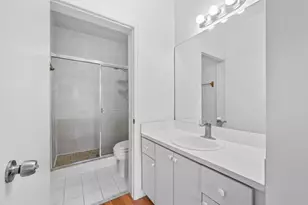 717 SW 107th Ave, Pembroke Pines, FL 33025 - Photo 14