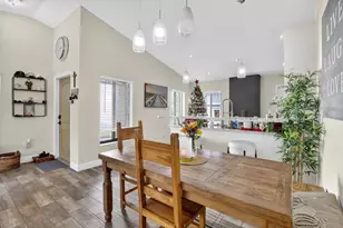 691 Willow Grove Terrace, Davie, FL 33325 - Photo 8