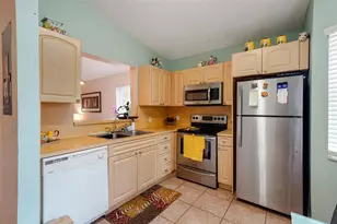 650 NW 78th Terrace, Pembroke Pines, FL 33024 - Photo 12