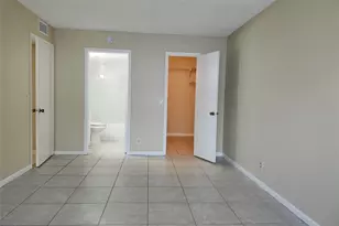 545 Trace Cir, Deerfield Beach, FL 33441 - Photo 16