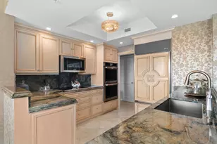 411 N New River Dr E, Fort Lauderdale, FL 33301 - Photo 12