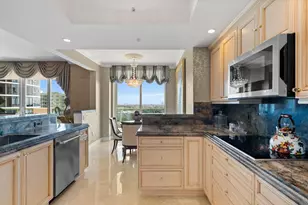 411 N New River Dr E, Fort Lauderdale, FL 33301 - Photo 14